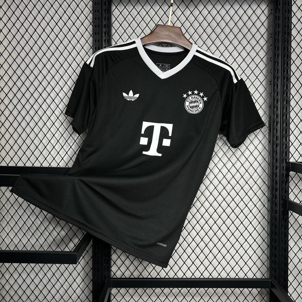 BAYERN MUNICH GOALKEEPER JERSEY I 24/25 Men's - BLACK